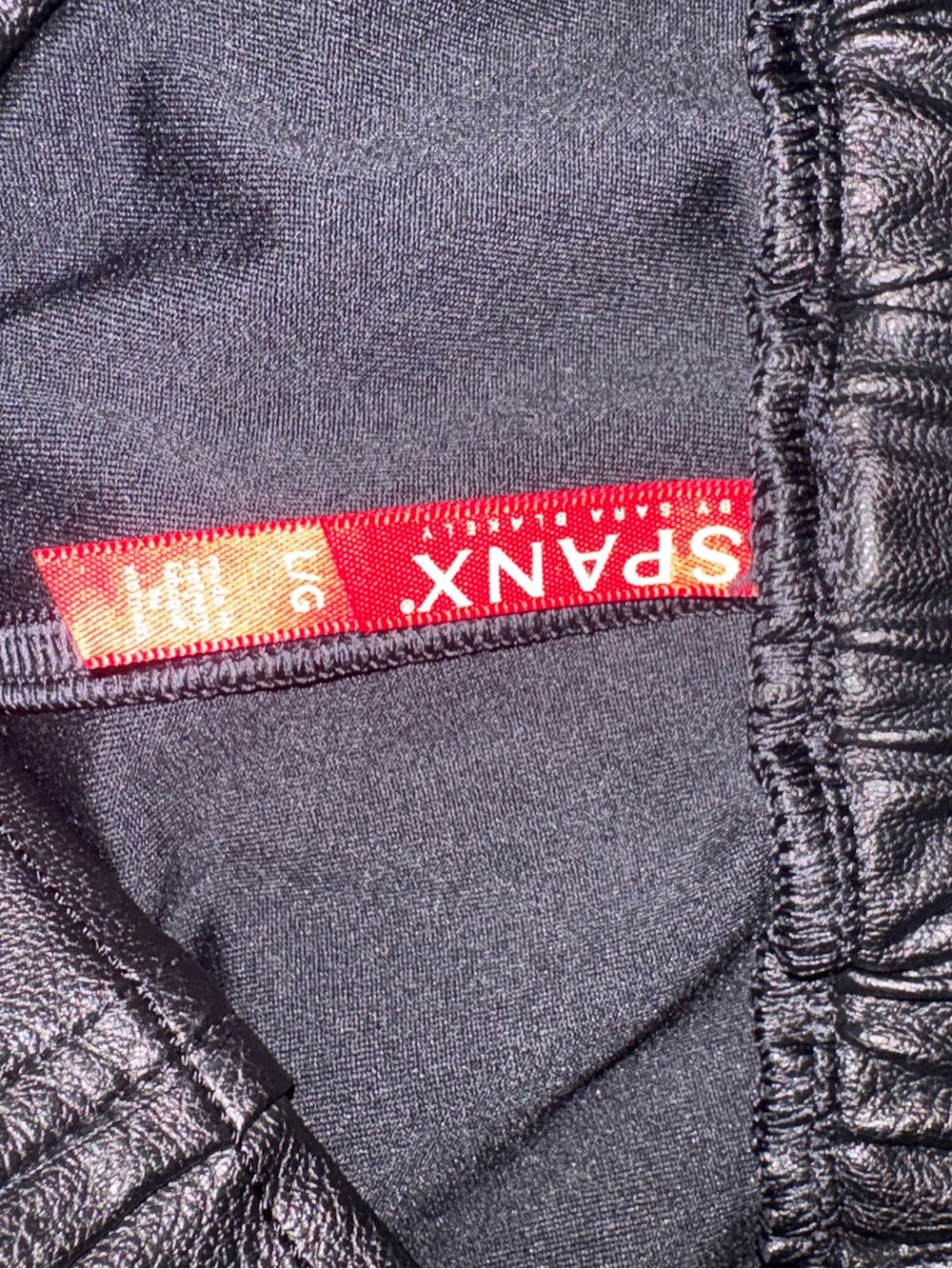 Spanx faux leather joggers size L - Picture 4 of 6